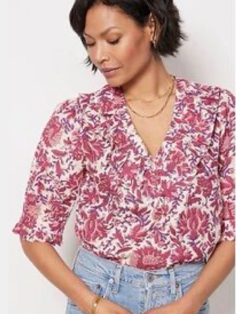 Evereve Pink Floral V-Neck Blouse